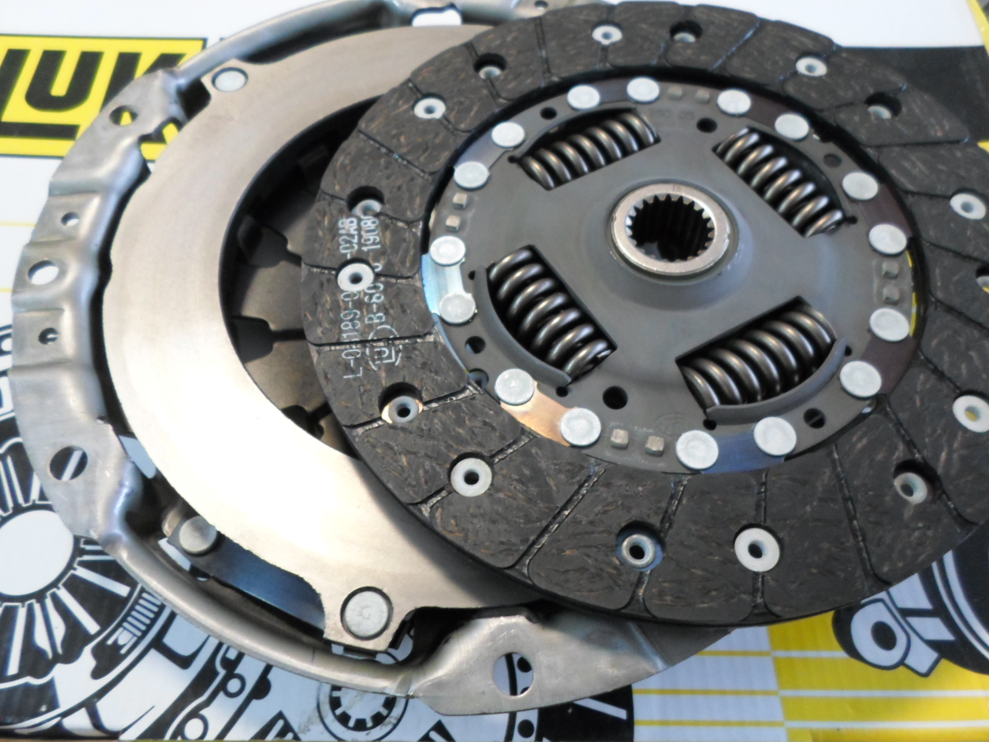 Kuplung szett Suzuki Vitara 1.6 2015-től LUK